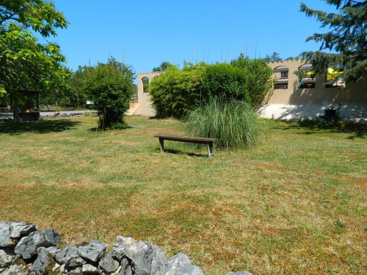 Les Gîtes des Dryades Vers  Extérieur photo